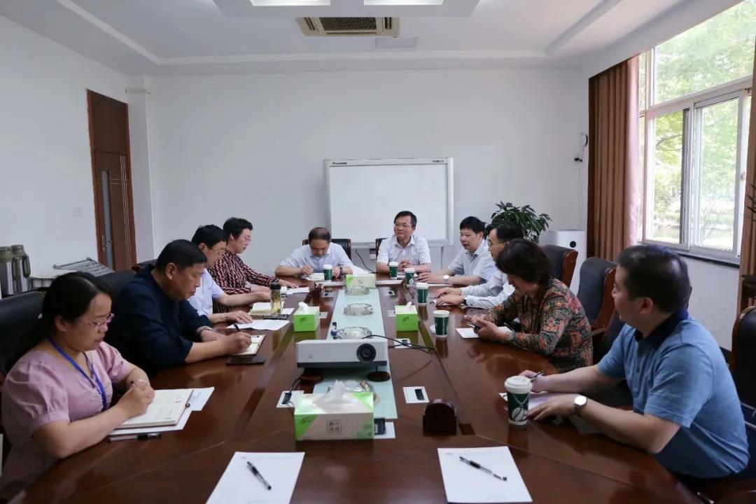 省人社廳領(lǐng)導(dǎo)來索伊集團(tuán)調(diào)研“四進(jìn)一促”工作